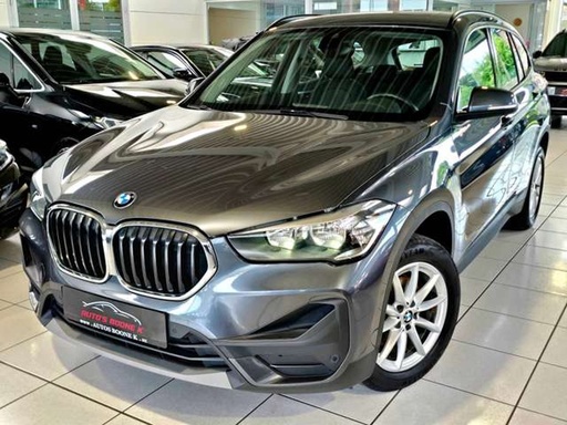BMW X1 X1 1.5i / Panoramisch dak / Dab radio / Navigatie